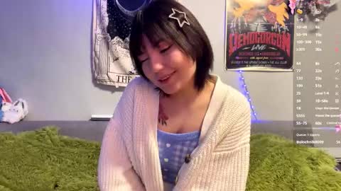 Suki online show from 12-21-25, 07:15