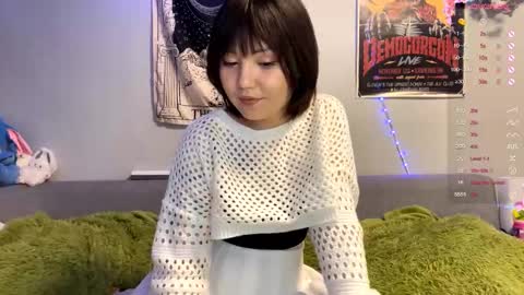 Suki online show from 12-22-25, 07:16