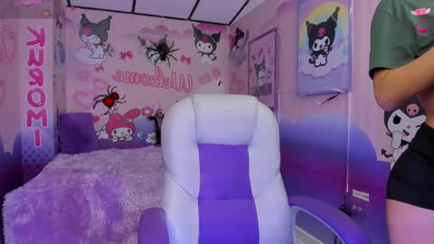 michell__petit_ online show from 10-15-25, 11:54