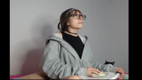 Michell online show from 05-08-26, 03:34