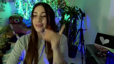 Snapshot of michell_h chatting on 02-27-25, 02:53 Nani online show from 02-27-25, 02:53