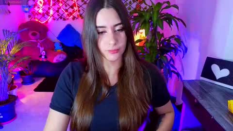 Snapshot of michell_h chatting on 03-05-25, 02:36 Nani online show from 03-05-25, 02:36