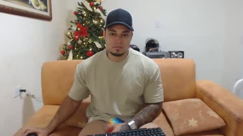 michelle_allen0104 online show from 12-15-24, 10:39