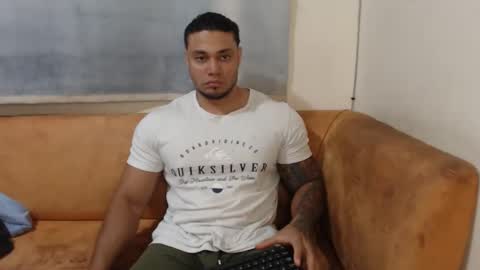 michelle_allen0104 online show from 10-12-25, 03:16