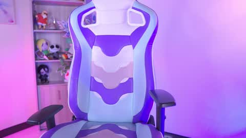 michelle chang online show from 11-05-25, 05:24