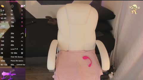 michelle_cutee_ online show from 11-07-25, 08:31