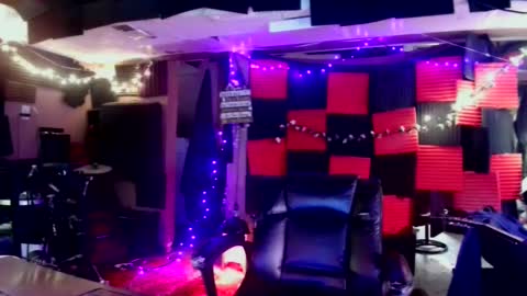 michelle_flowers online show from 09-30-25, 03:00