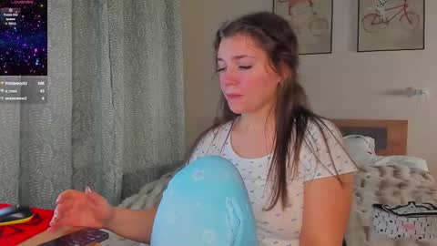 Michelle online show from 10-21-25, 03:46