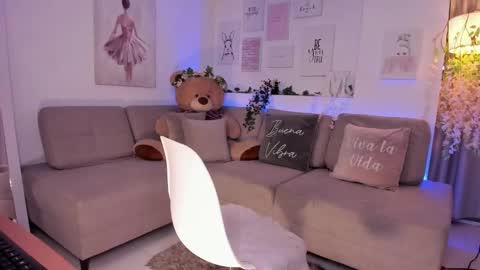 Michelle online show from 12-29-24, 12:20