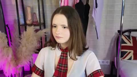 Michelle online show from 10-18-25, 06:05