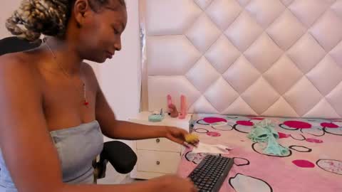Snapshot of michelleblair1 chatting on 04-15-26, 12:56 michelleblair1 online show from 04-15-26, 12:56