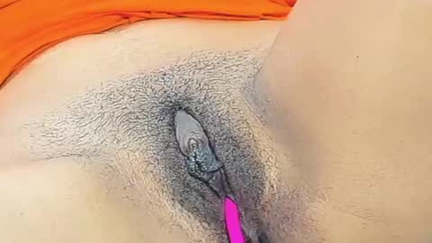 Snapshot of michelledanielss chatting on 02-18-25, 07:30 Michelle daniels online show from 02-18-25, 07:30