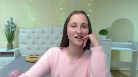 Snapshot of michellee11 chatting on 01-16-25, 03:24 Michel online show from 01-16-25, 03:24