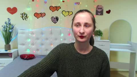 Snapshot of michellee11 chatting on 02-11-25, 03:08 Michel online show from 02-11-25, 03:08
