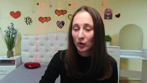 Snapshot of michellee11 chatting on 02-12-25, 01:06 Michel online show from 02-12-25, 01:06