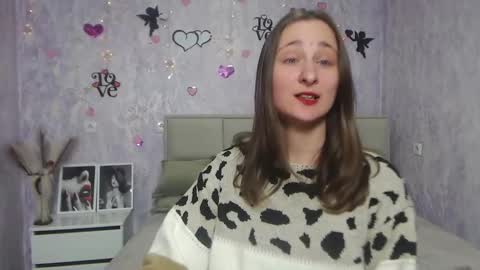 Snapshot of michellee11 chatting on 02-15-25, 03:17 Michel online show from 02-15-25, 03:17