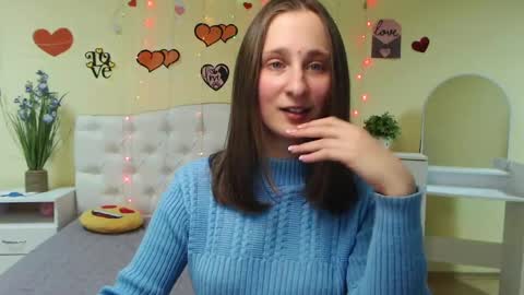 Snapshot of michellee11 chatting on 02-17-25, 03:31 Michel online show from 02-17-25, 03:31