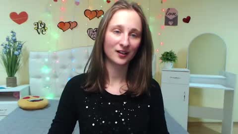 Snapshot of michellee11 chatting on 02-19-25, 03:38 Michel online show from 02-19-25, 03:38