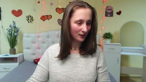 Snapshot of michellee11 chatting on 02-25-25, 03:27 Michel online show from 02-25-25, 03:27