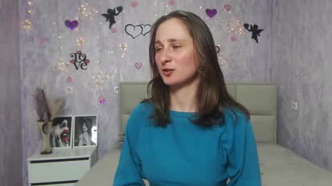 Snapshot of michellee11 chatting on 03-03-25, 03:20 Michel online show from 03-03-25, 03:20