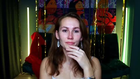 Snapshot of michelleortis chatting on 12-21-24, 07:49 MichelleOrtis online show from 12-21-24, 07:49