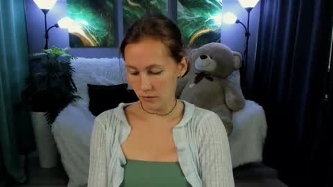 Snapshot of michelleortis chatting on 09-14-25, 04:22 MichelleOrtis online show from 09-14-25, 04:22