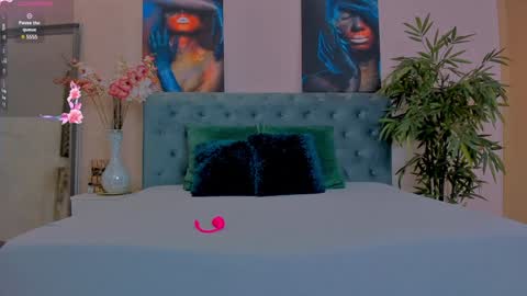 Snapshot of michellereys chatting on 01-31-25, 08:12 michellereys online show from 01-31-25, 08:12