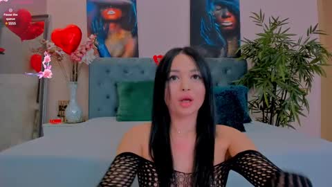 Snapshot of michellereys chatting on 02-20-25, 01:03 michellereys online show from 02-20-25, 01:03