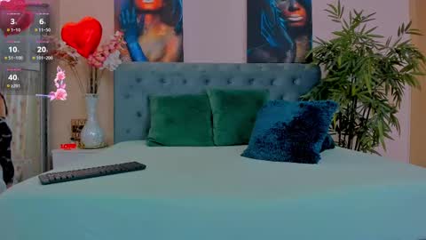 Snapshot of michellereys chatting on 02-26-25, 03:32 michellereys online show from 02-26-25, 03:32