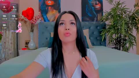 Snapshot of michellereys chatting on 03-10-25, 08:45 michellereys online show from 03-10-25, 08:45