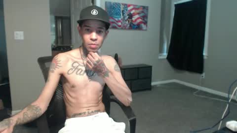 Snapshot of michigan9000 chatting on 10-03-25, 08:06 michigan9000 online show from 10-03-25, 08:06