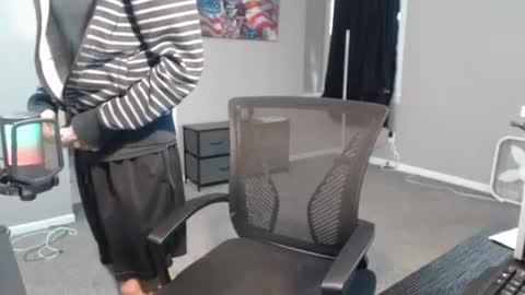 Snapshot of michigan9000 chatting on 10-12-25, 04:06 michigan9000 online show from 10-12-25, 04:06