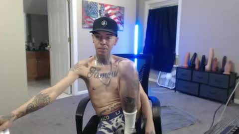 Snapshot of michigan9000 chatting on 10-16-25, 10:55 michigan9000 online show from 10-16-25, 10:55