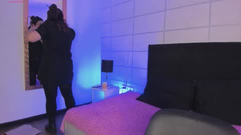 michonne_09 online show from 01-17-26, 10:46