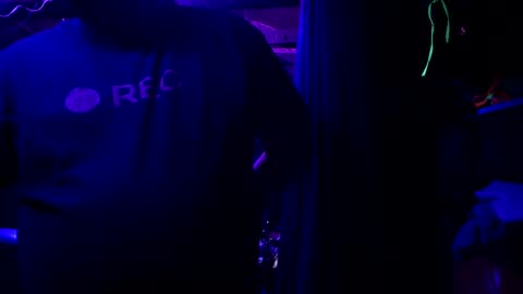 mickdollz online show from 10-25-25, 08:11