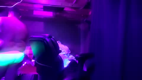 mickdollz online show from 10-29-25, 07:21