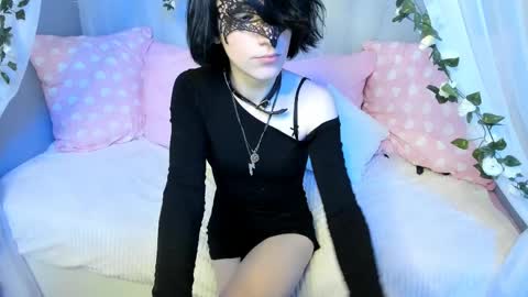 Snapshot of micke_dio chatting on 04-06-26, 08:48 Micke online show from 04-06-26, 08:48
