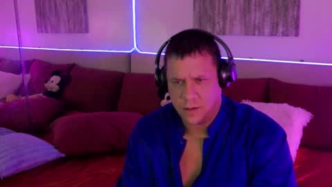 Mickey online show from 01-18-25, 02:14