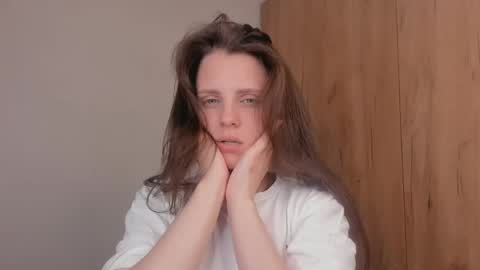 Snapshot of mickieschappert chatting on 05-27-26, 07:33 Candyyy online show from 05-27-26, 07:33