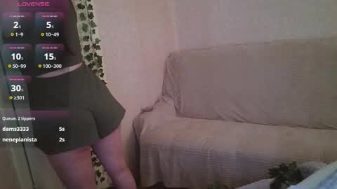 Snapshot of mickywood chatting on 03-04-26, 01:50 Micky online show from 03-04-26, 01:50