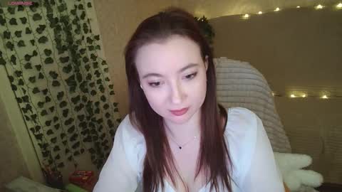 Snapshot of mickywood chatting on 03-19-26, 05:39 Micky online show from 03-19-26, 05:39