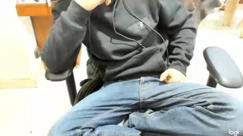 microfama00 online show from 03-17-26, 06:06