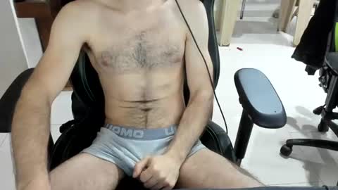 Snapshot of microfama00 chatting on 07-21-26, 04:59 microfama00 online show from 07-21-26, 04:59
