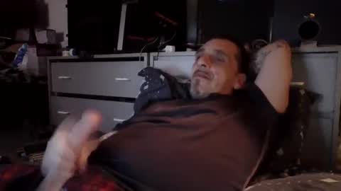 middle123456783939 online show from 04-15-26, 03:02