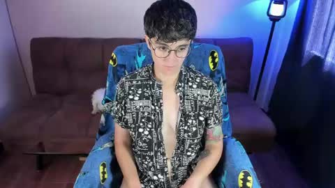 Blue online show from 03-31-26, 03:23