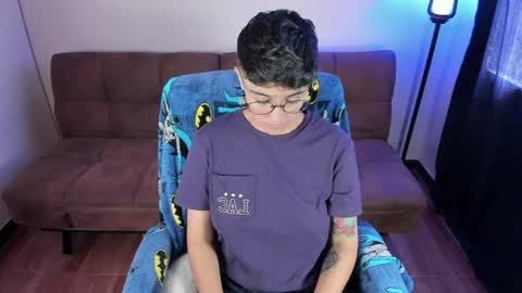 Blue online show from 05-21-26, 03:30