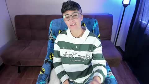 Blue online show from 05-22-26, 03:39