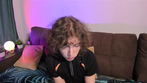 Snapshot of midnight_answer chatting on 01-14-26, 05:07 Max online show from 01-14-26, 05:07