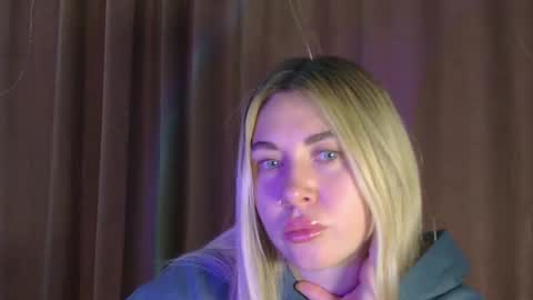 Snapshot of midnight_lace1 chatting on 02-03-26, 09:03 Midnight lace1 online show from 02-03-26, 09:03