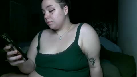 midnight_miss online show from 04-10-26, 02:39